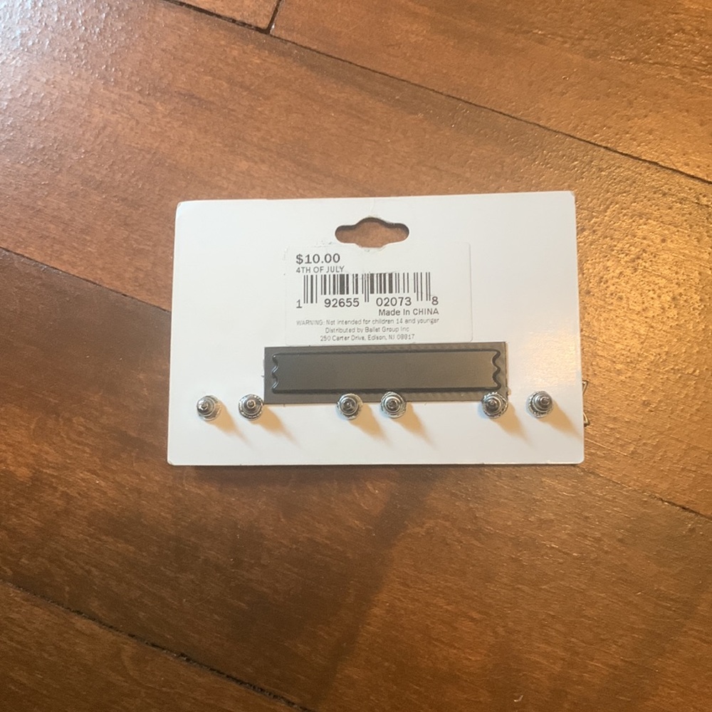 ⭐️ 3 for $10 USA earrings! 3 pack NWT - Picture 2 of 3